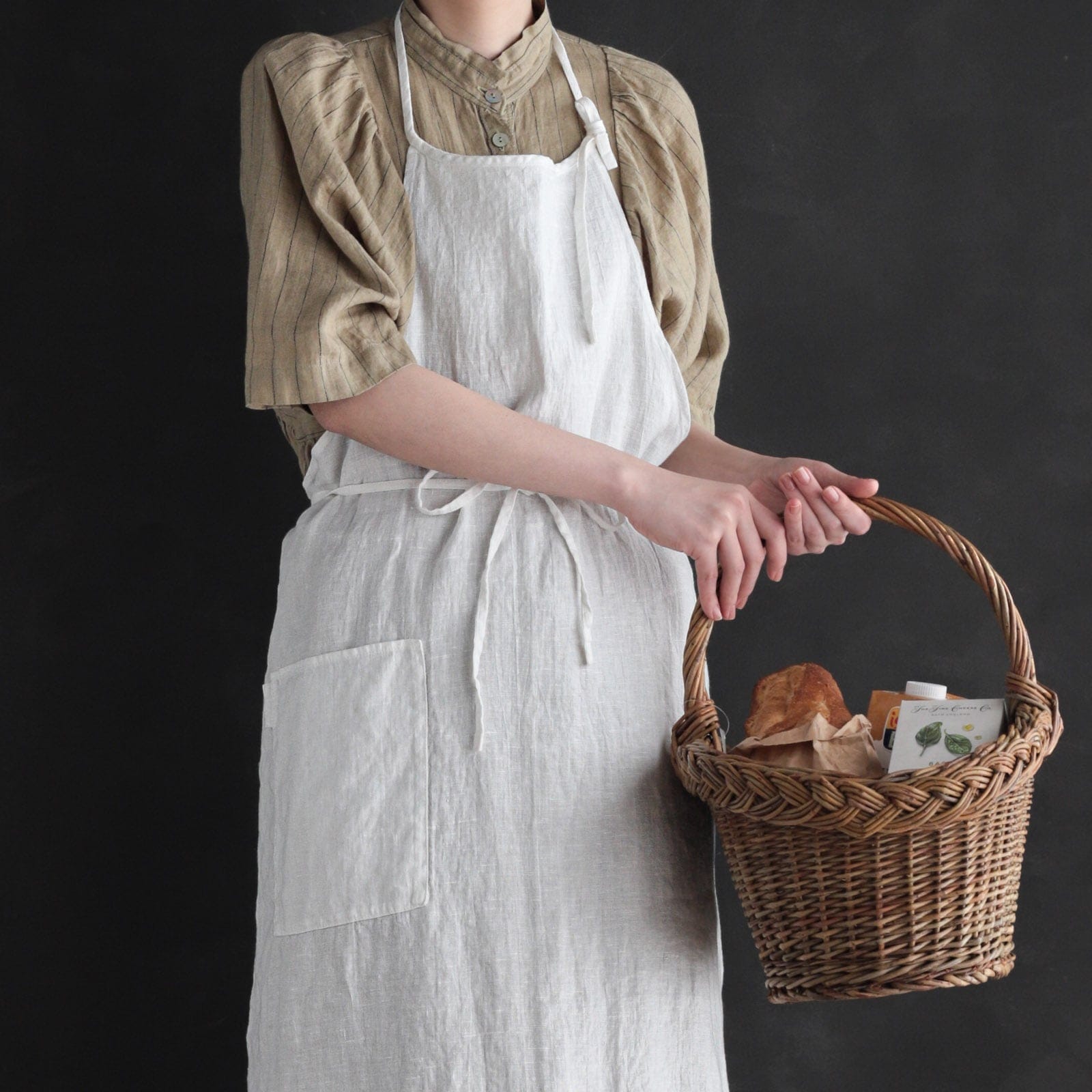 フルエプロン ミラ _ ブラン