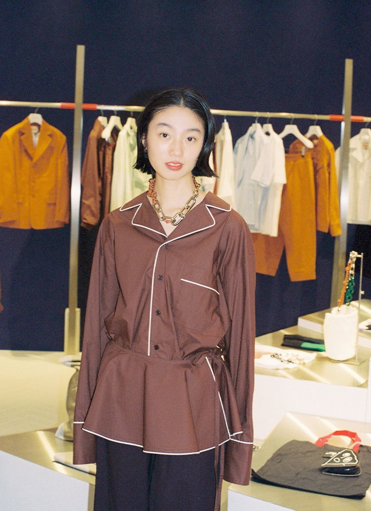 吾亦紅限定のドロール・ド・ムッシュのアウターは、真っ黒！ | news