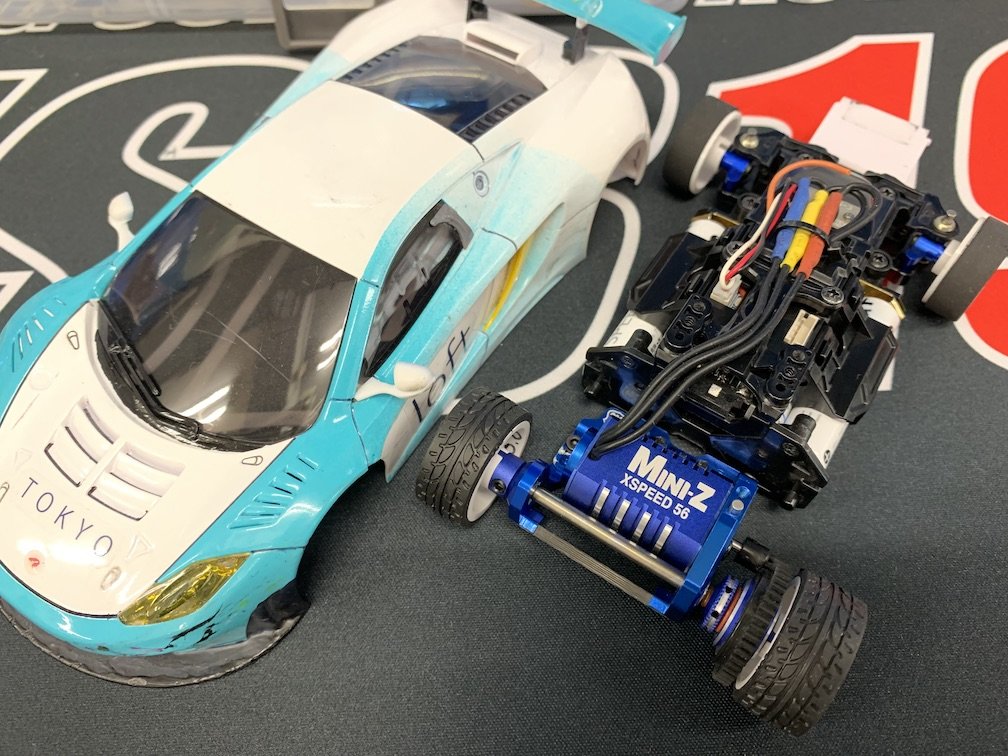 MINI-Z(ミニッツ)走行日誌 ロールダンパーもオイルダンパーも無く