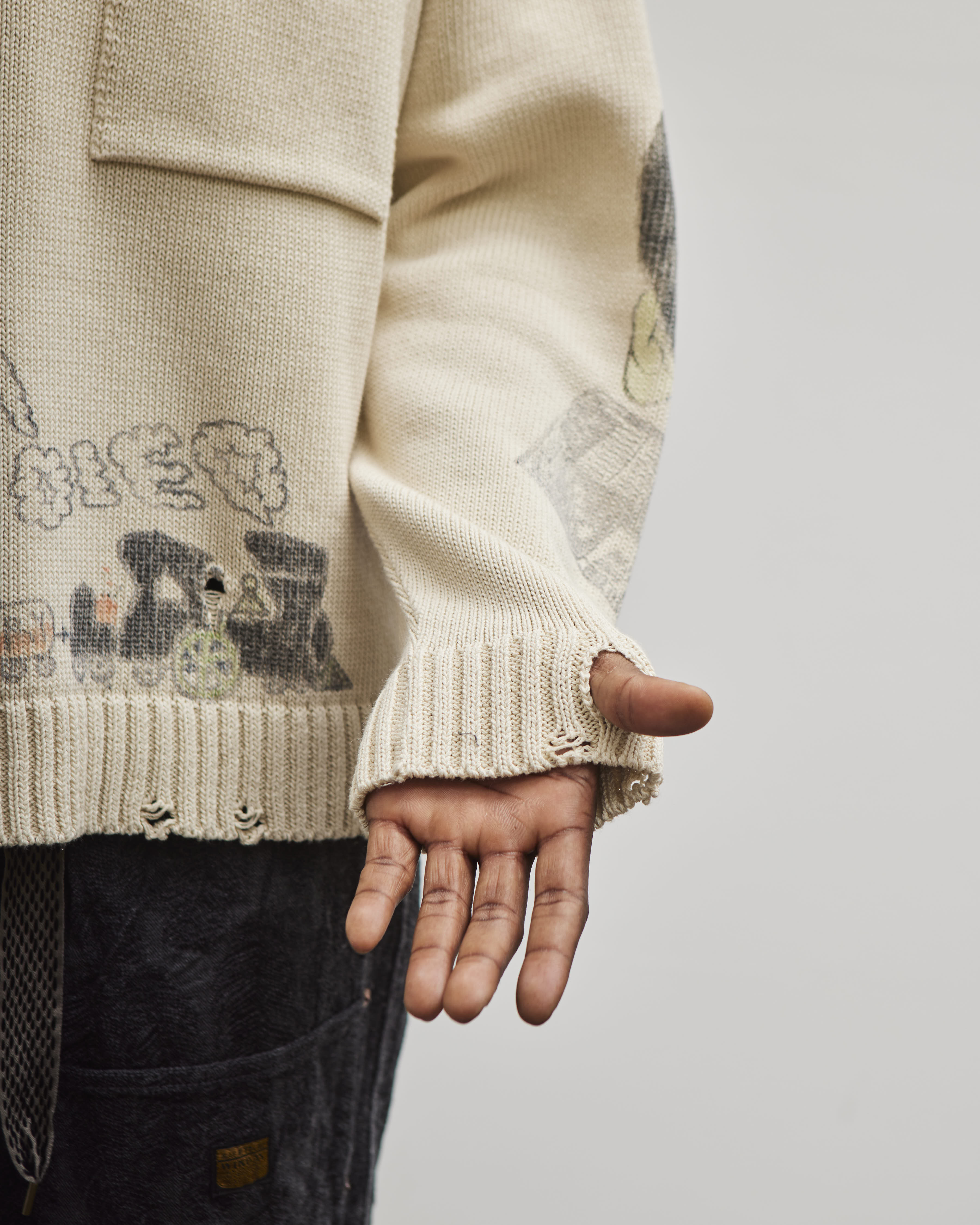 Kapital Unisex 5G Cotton Knit Crew Sweater (Memorial Paint Model