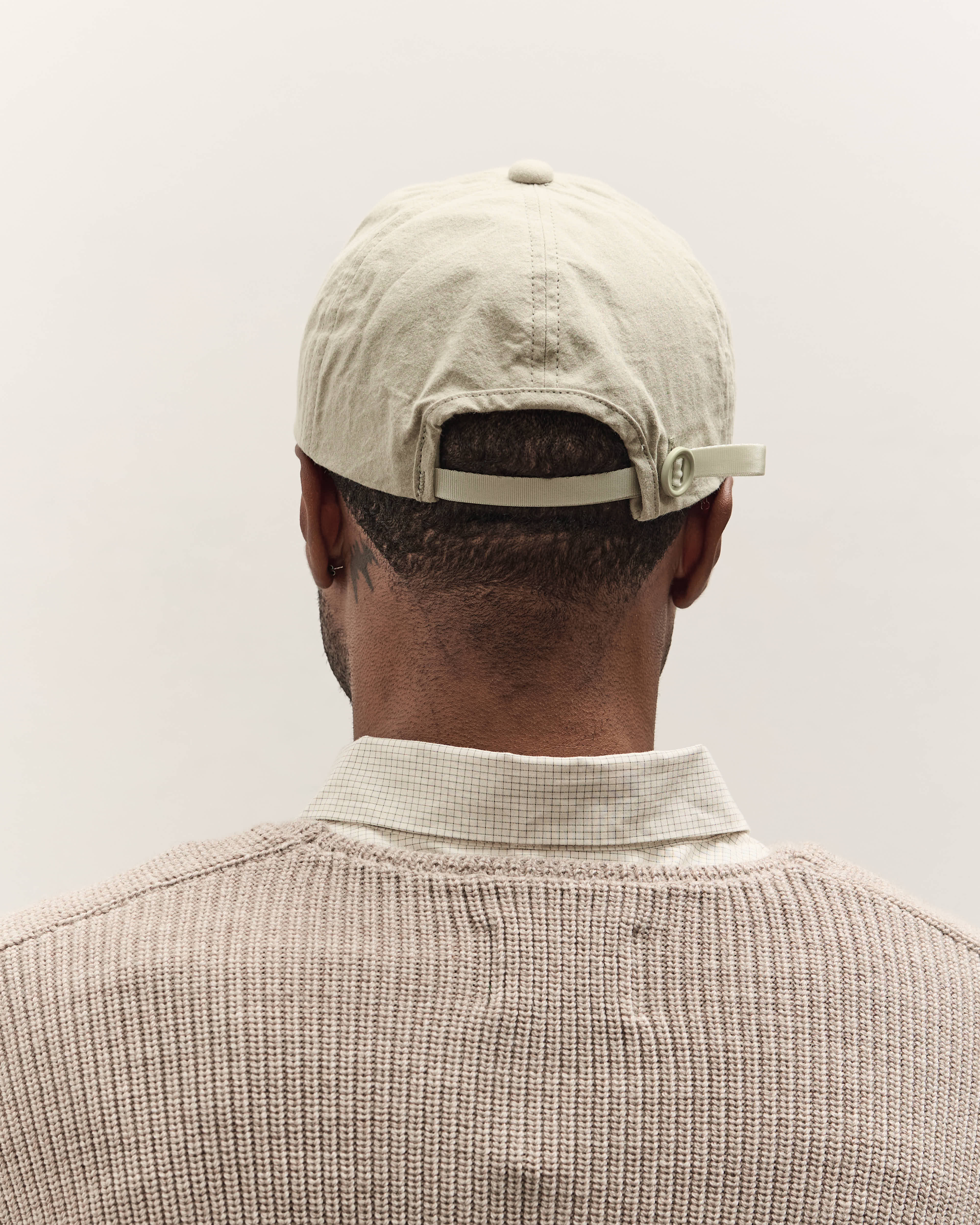 MAN-TLE R19C3 Deep Cap, Poa – Glasswing