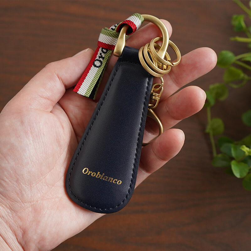 おしゃれな靴べらキーホルダーはプレゼントにおすすめ！