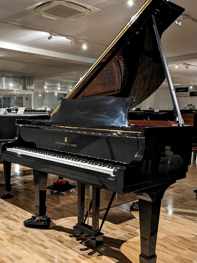 STEINWAY＆SONS（スタインウェイ＆サンズ） S155 中古スタインウェイ