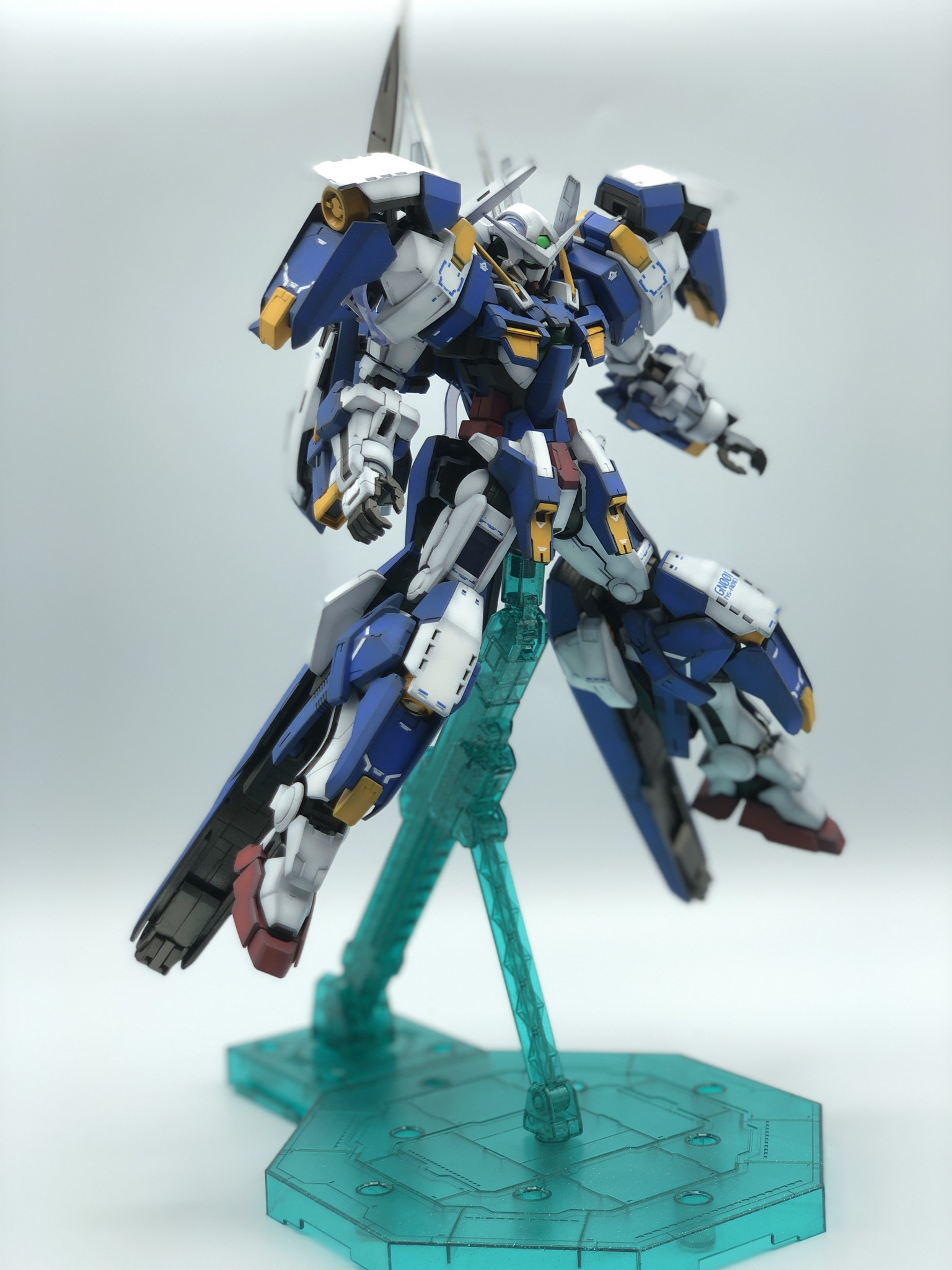MG アヴァランチエクシアダッシュ｜めらにゅ～さんのガンプラ作品