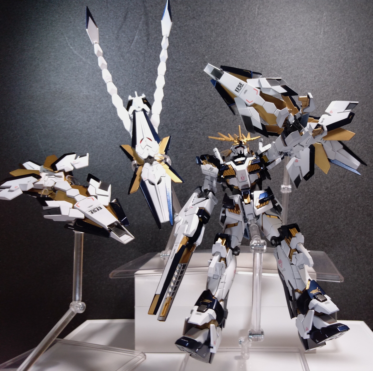 HGUC ユニコーンガンダム フェネクス/バンシィ Mix｜KiR_strikeさんの
