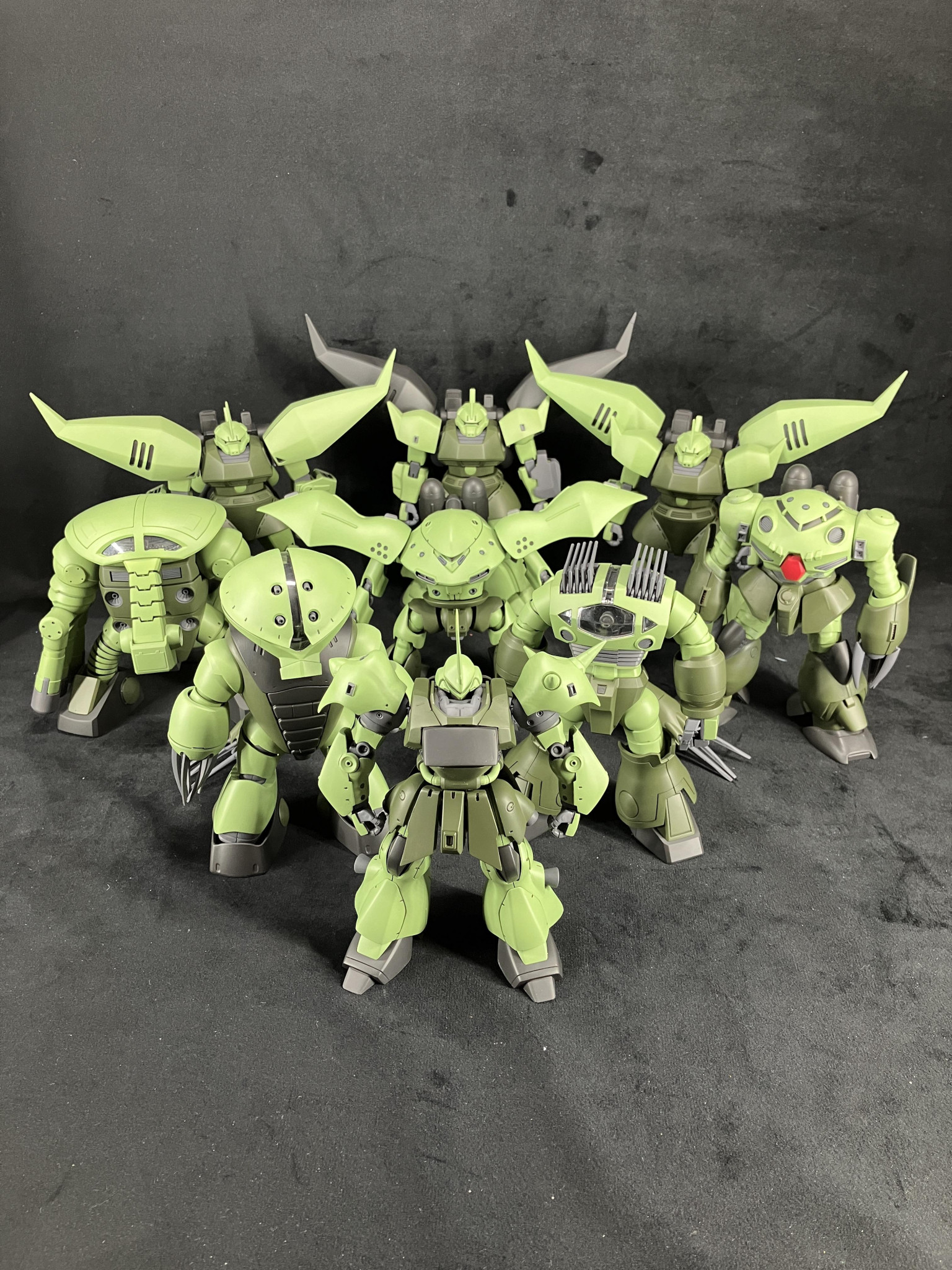 ジオンの系譜 Ver.4｜佐藤健司:kobarutoさんのガンプラ作品｜GUNSTA