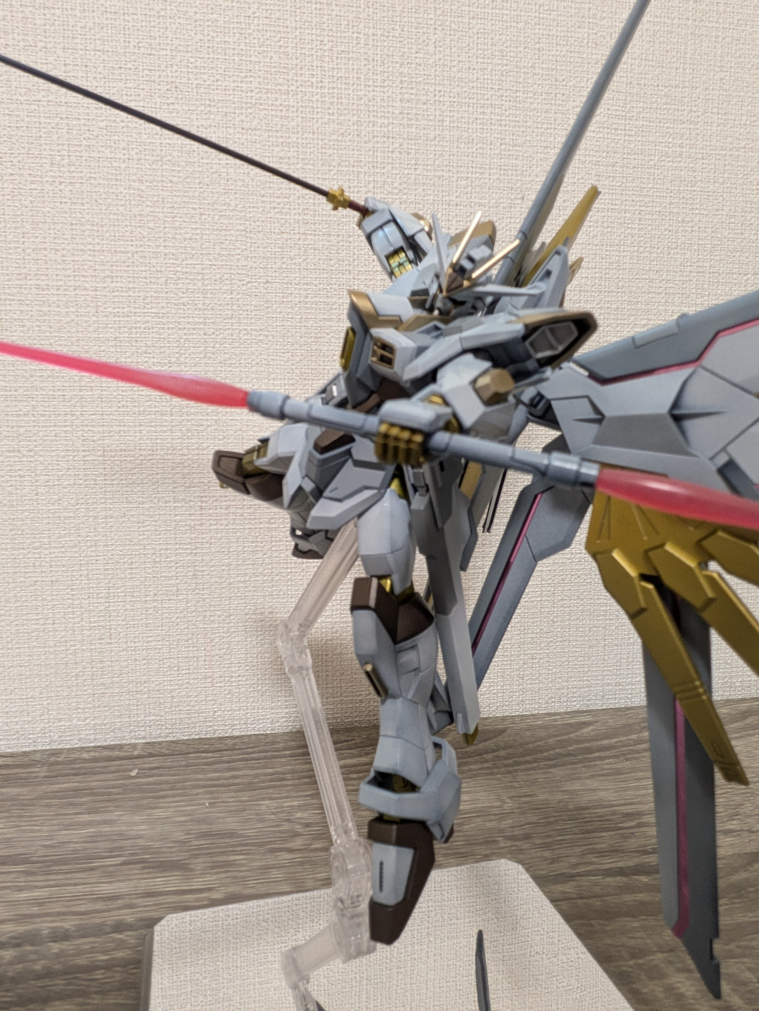 HGマイティストライクフリーダムガンダム全塗装｜@tonbei01さんの