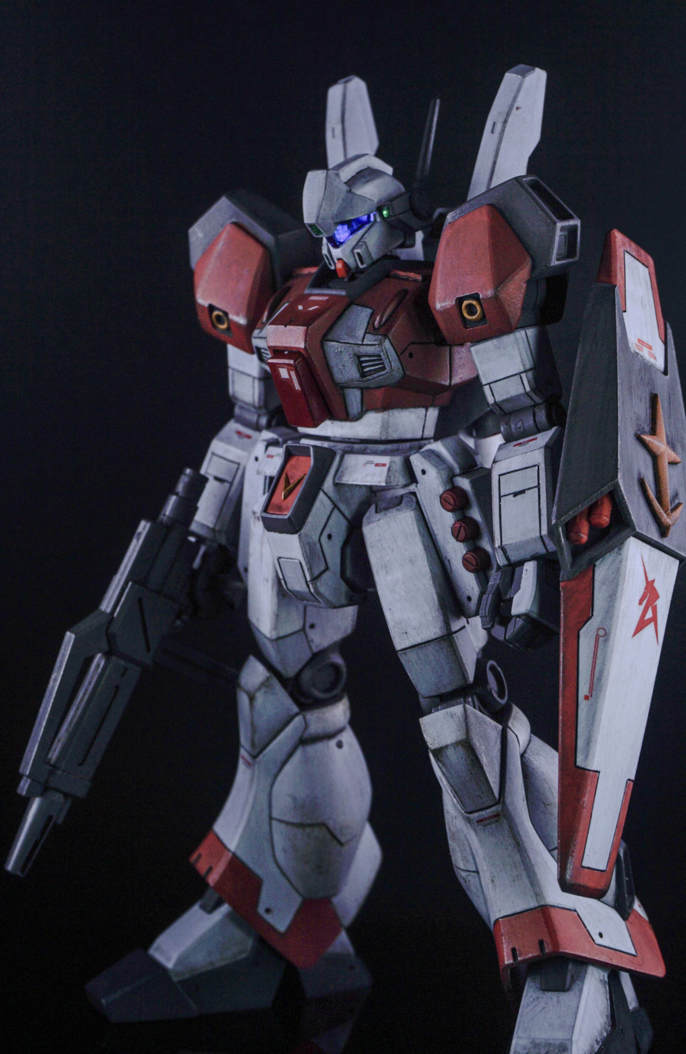 🎊アムロ専用ジェガンの完成です🎊｜レン@筆塗り部分塗装さんの