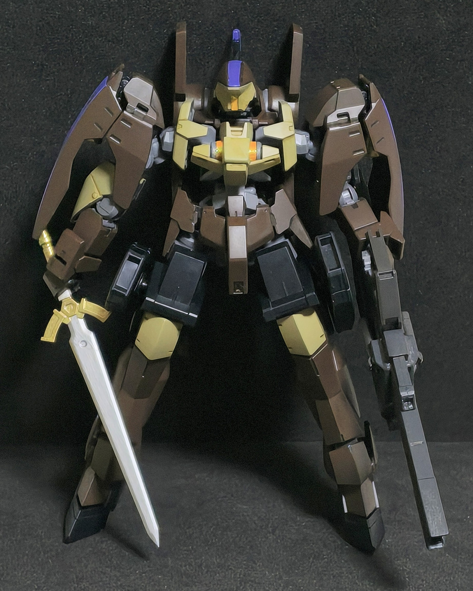 HGIBO グレイズリッター イオク機｜宮日さんのガンプラ作品｜GUNSTA