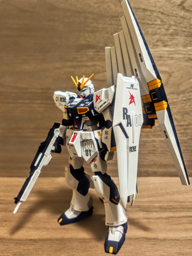 EG RX-93 νガンダム AXIS Shock Image Color｜HKRさんのガンプラ作品