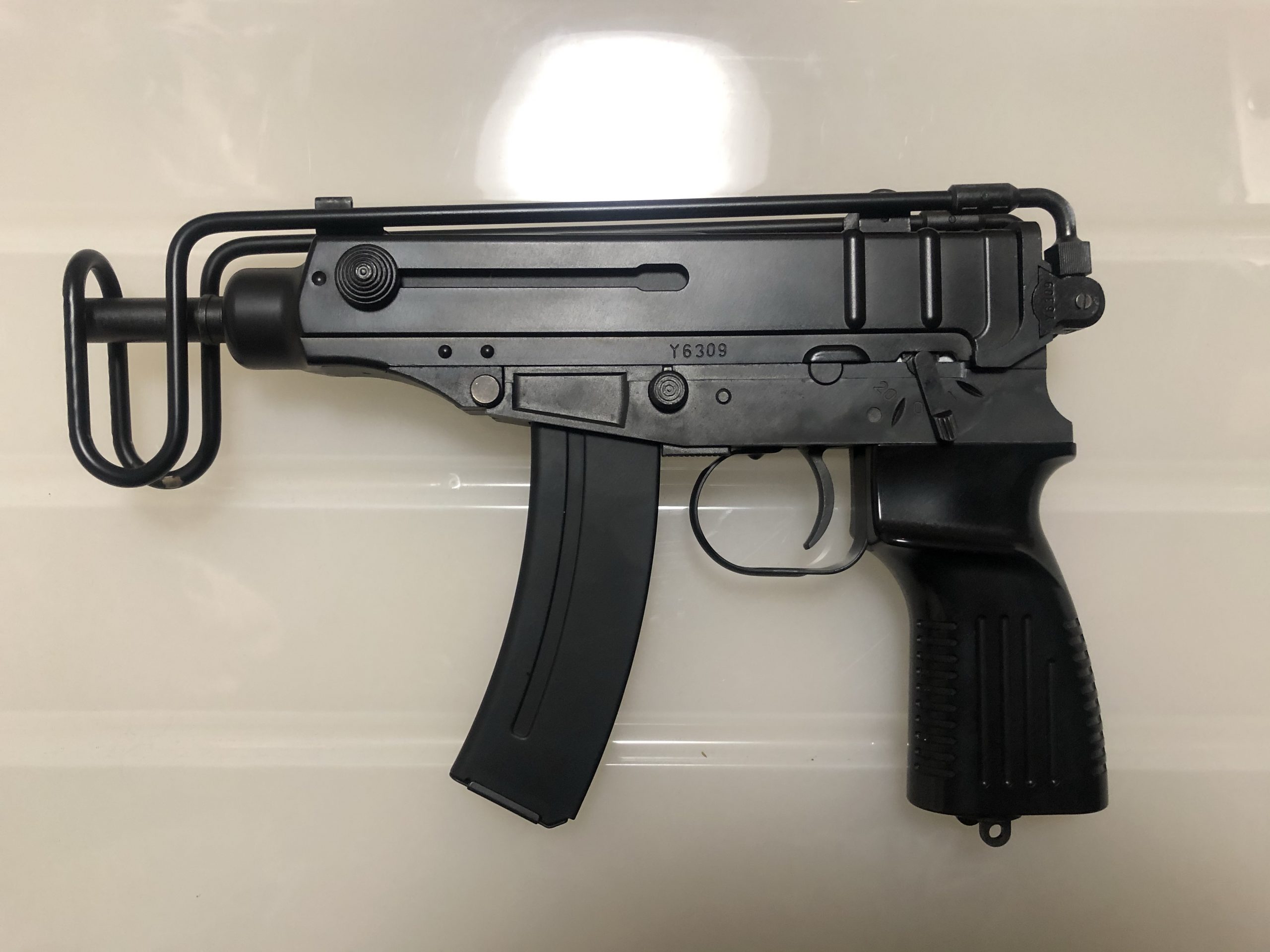 銃紹介 マルイ vz61 スコーピオン電動サブマシンガン | エアガン