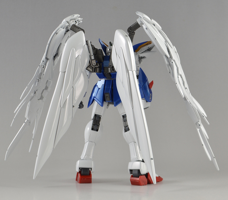 RG ウイングガンダムゼロ EW&ドライツバーク［チタニウムフィニッシュ