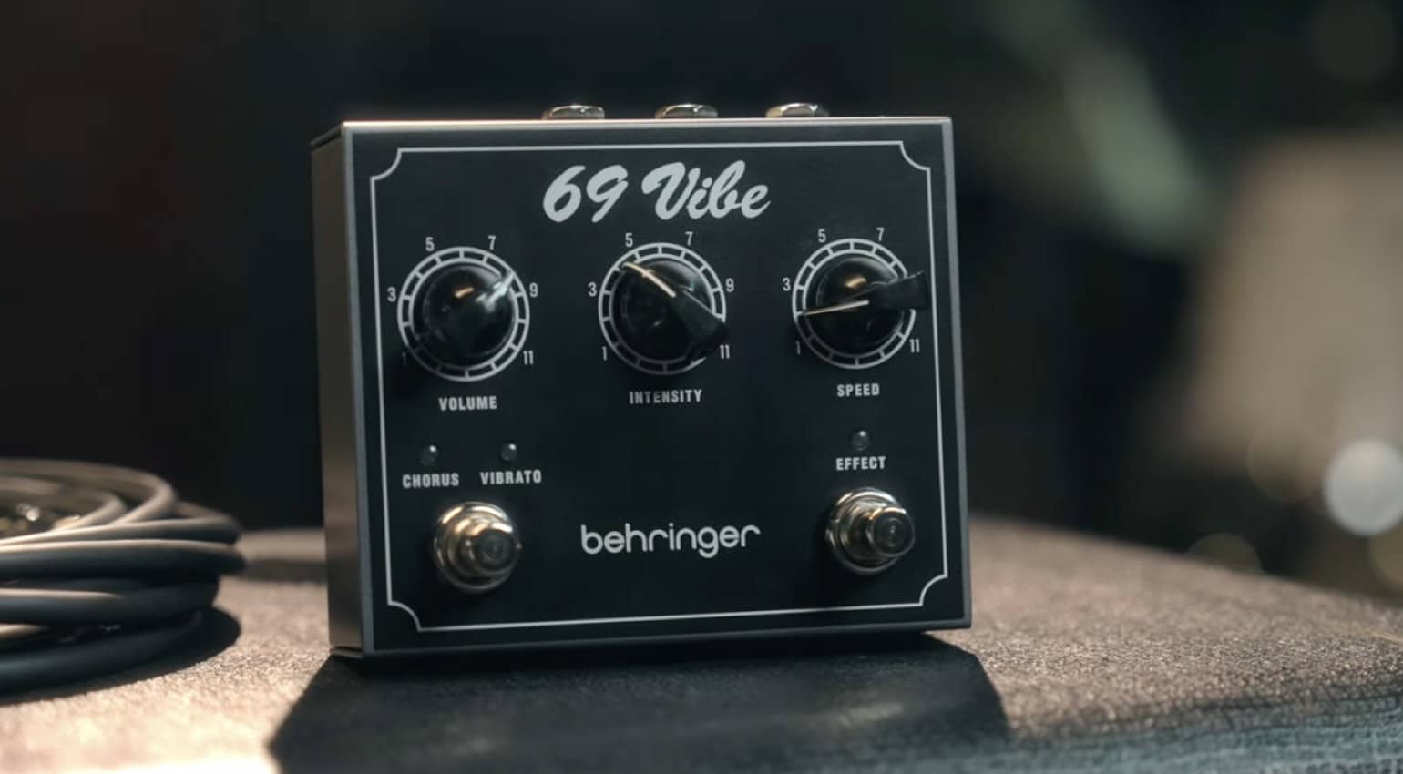 Dive Deep Into The Vibe With The Behringer 69 Vibe - Guitar Bomb