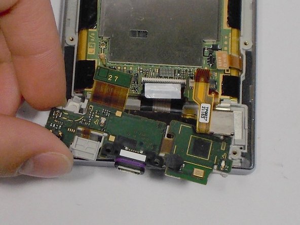 Sharp Aquos Crystal マザーボードの交換 - iFixit 修理ガイド