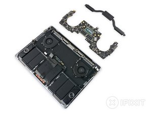 2017年 MacBook Pro 13インチモデルTouch Barの分解 - iFixit