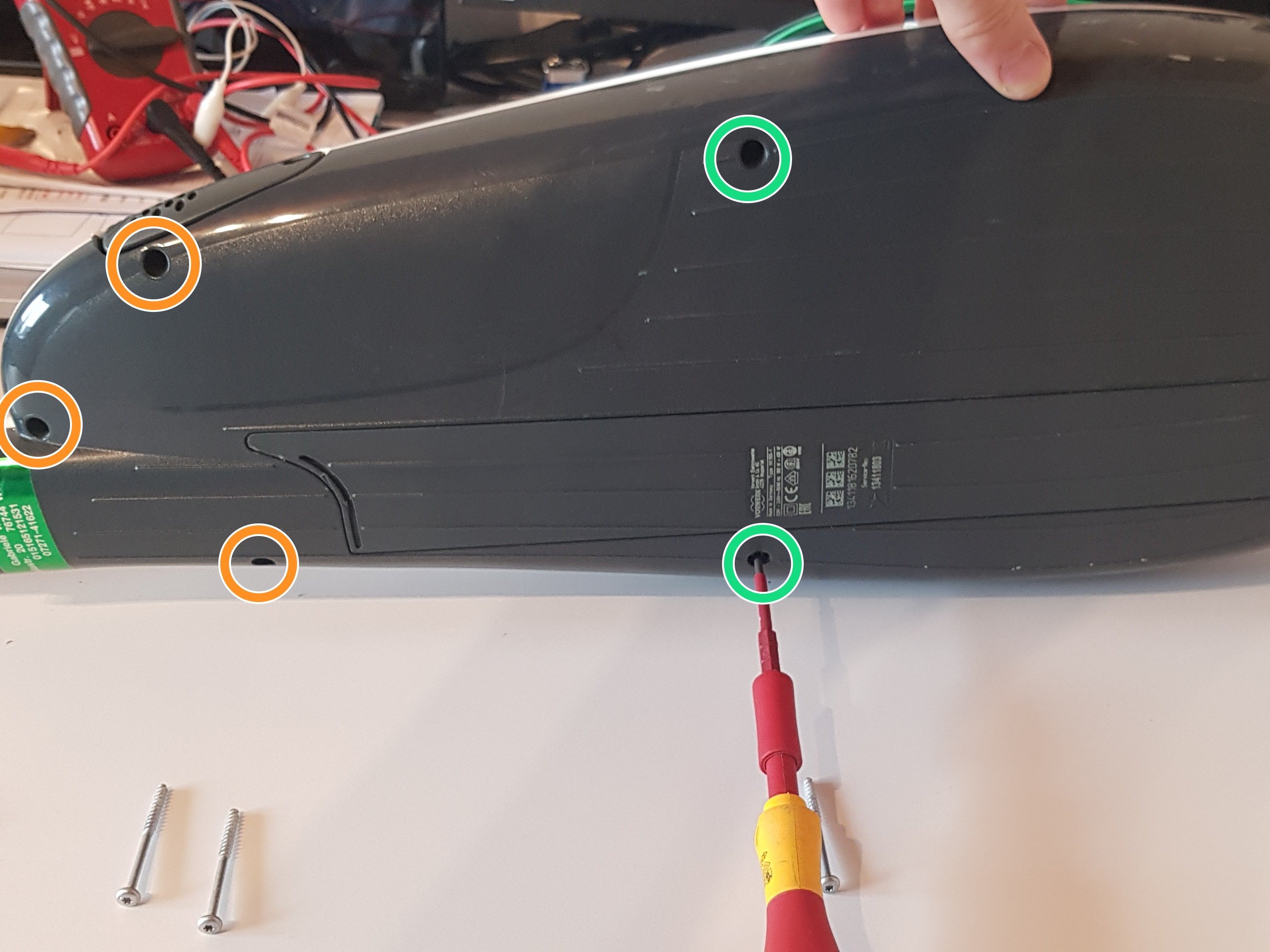 Open Kobold VK150 case - iFixit Repair Guide