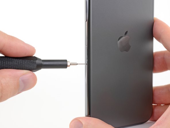iPhone 11 Pro SIMカードの交換 - iFixit 修理ガイド