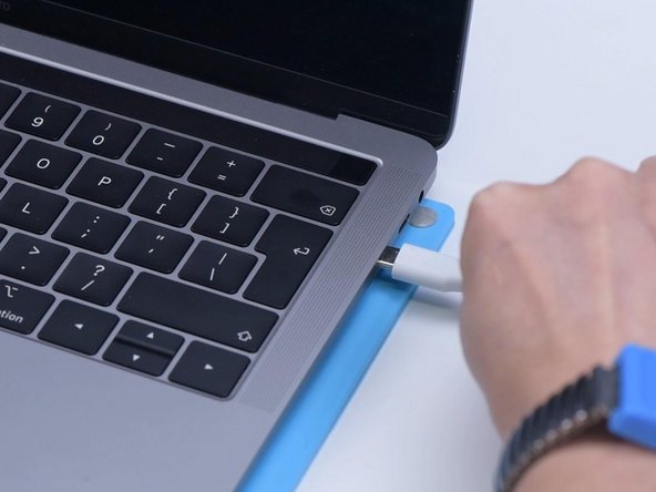 MacBookの電源が入らない - iFixit