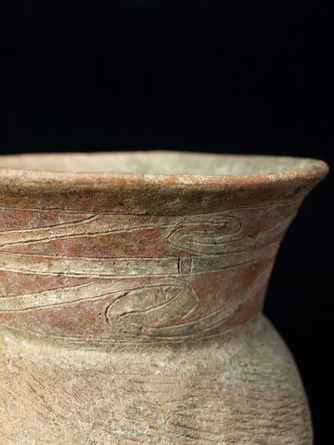 東南アジア先史美術 バンチェン刻線彩文土器