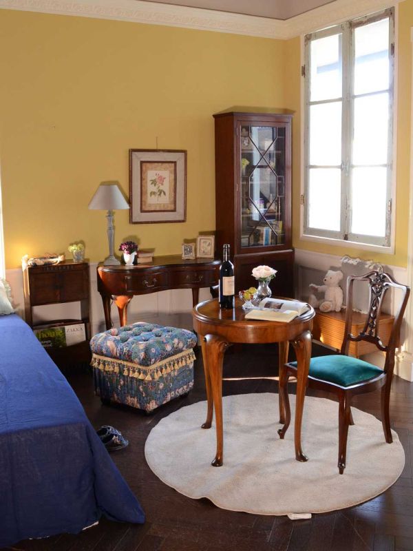 英国アンティーク木製サイドテーブルj/オケージョナル/作業机/飾り棚