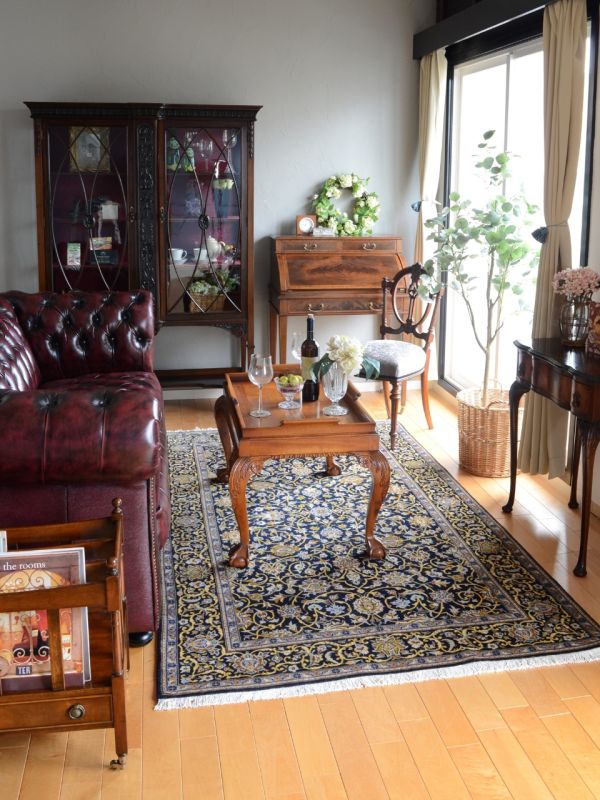 イギリスから届いたライティングビューロー、アンティークのおしゃれな