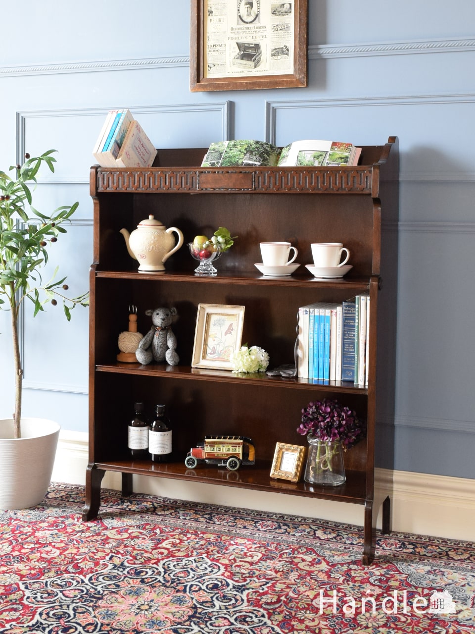ギロー商会の美しいアンティーク本棚、マホガニー材のオープンシェルフ