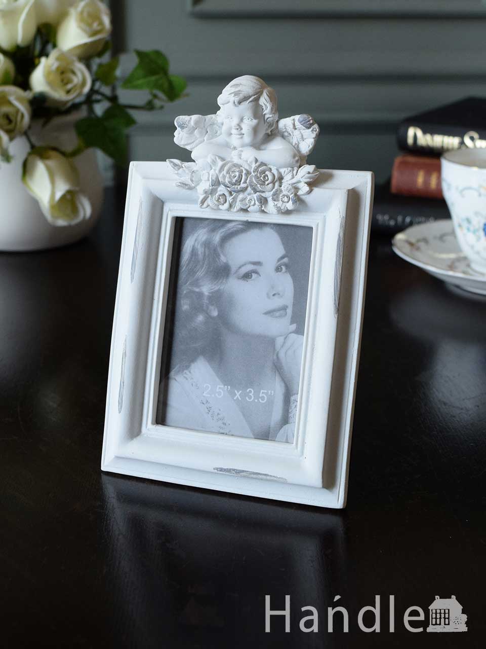 フランスアンティーク風のフォトフレーム、オトナ色のラタンの写真立て