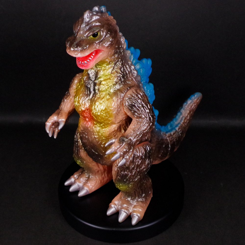 11月24日(日)より販売開始】【ブルマァク】ゴジラ50(ガンメタ)が登場