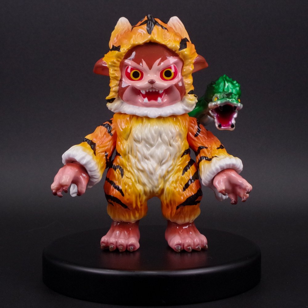 7月30日(水)18時より抽選開始】【MEOWWWTHRA】しぬこ(鵺) が登場