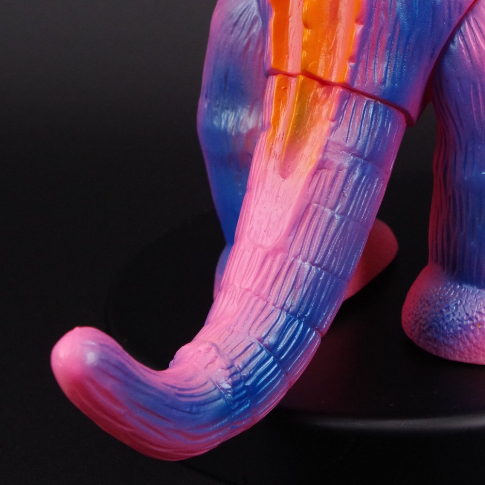 1月24日(金)より受注受付開始】【ブルマァク】ゴジラ プラモ版(ピンク