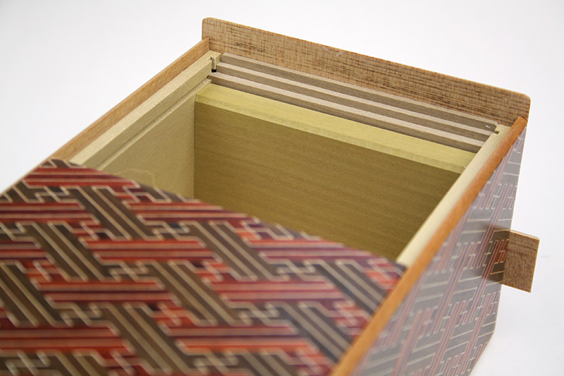 Japanese puzzle box 6sun 28steps Katsurajindai – Hakone Karakuri