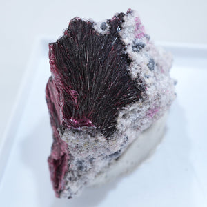 モロッコ産 エリスライト(コバルト華) – 天然石ハッピーギフト