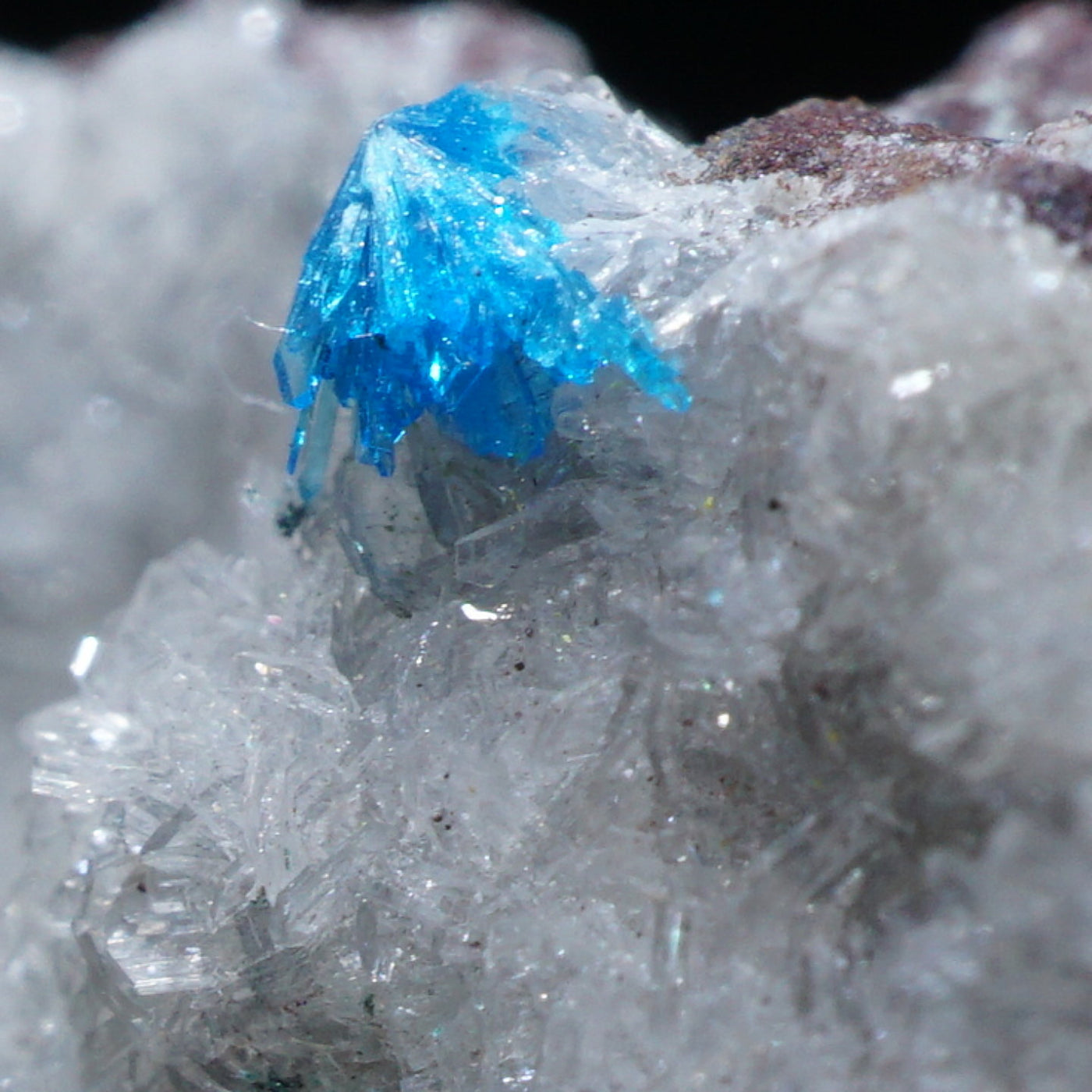 インド産 母岩付きペンタゴナイト – 天然石ハッピーギフト