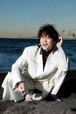 磯村勇斗 OFFICIAL SITE】限定特典：直筆サイン入り 磯村勇斗写真集