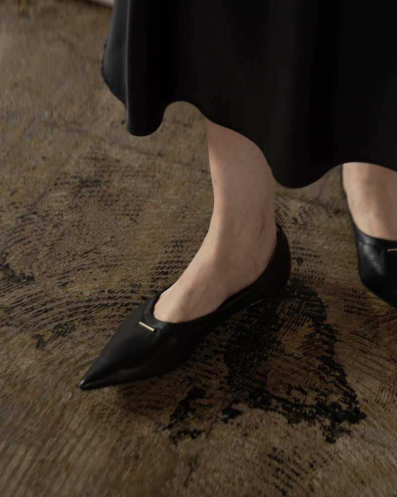 Alyssa black メタル付きバレエシューズ ブラック - HENRI EN VARGO