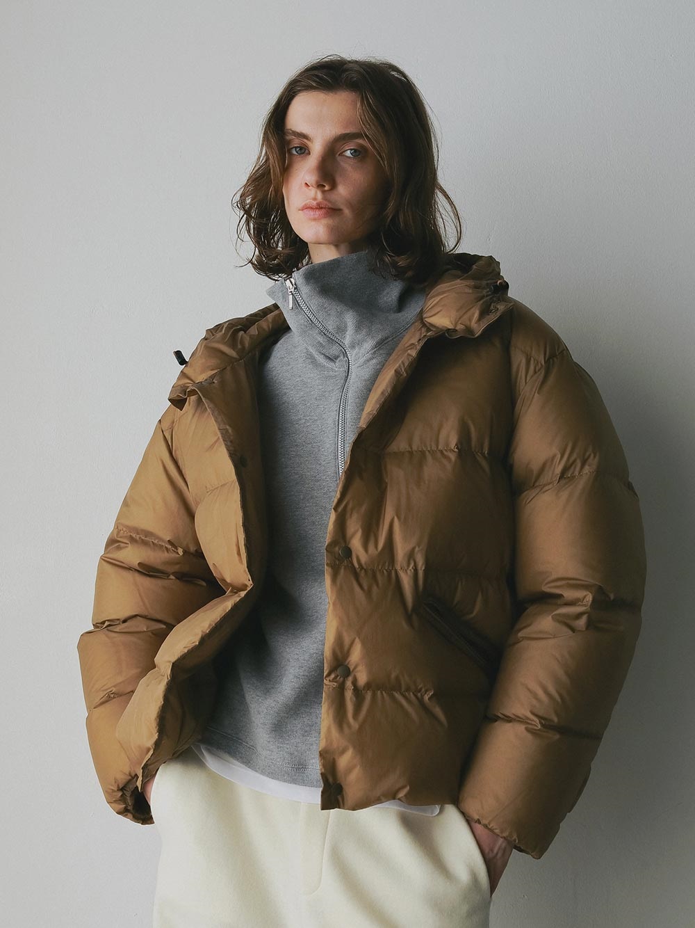 REMI RELIEF別注カラーショートダウン | Outer | HER. Online Store