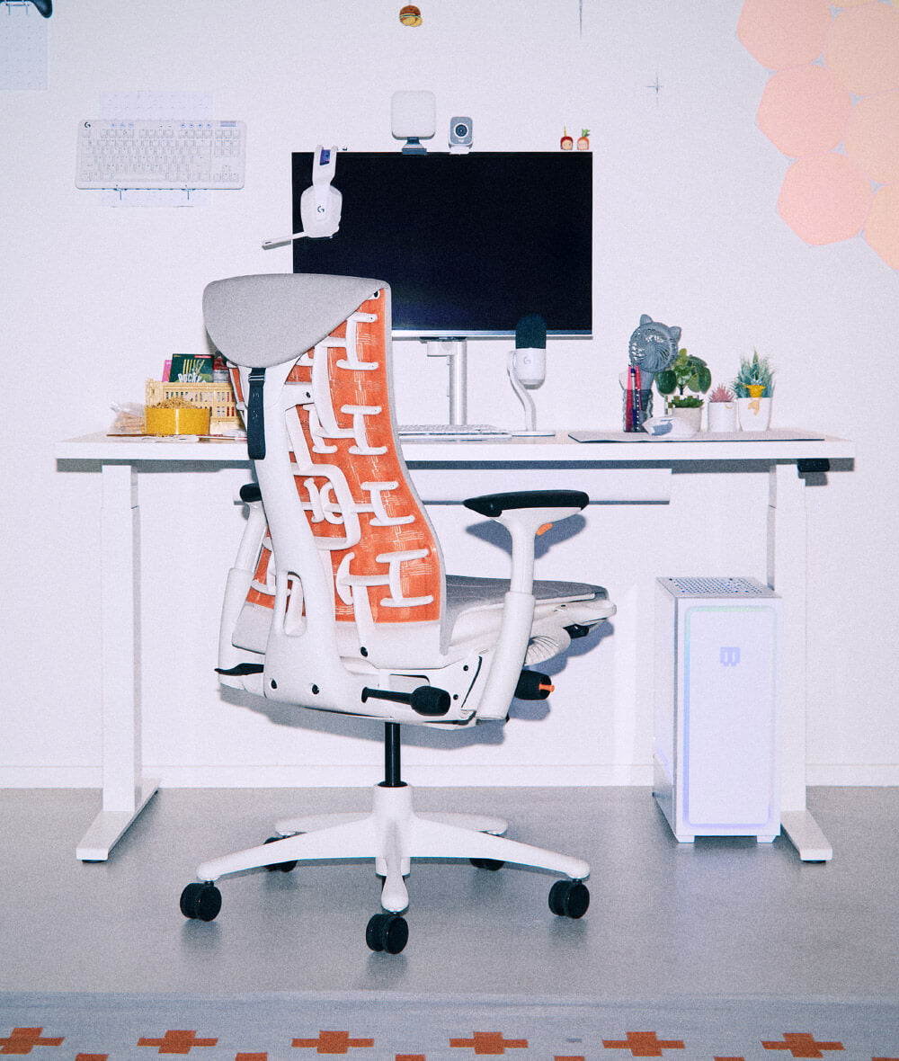 ハーマンミラー X ロジクールG エンボディゲーミングチェア