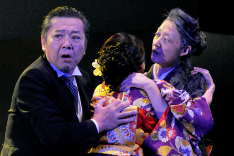 歴代公演：悪魔が来りて笛を吹く | 劇団ヘロヘロQカムパニー