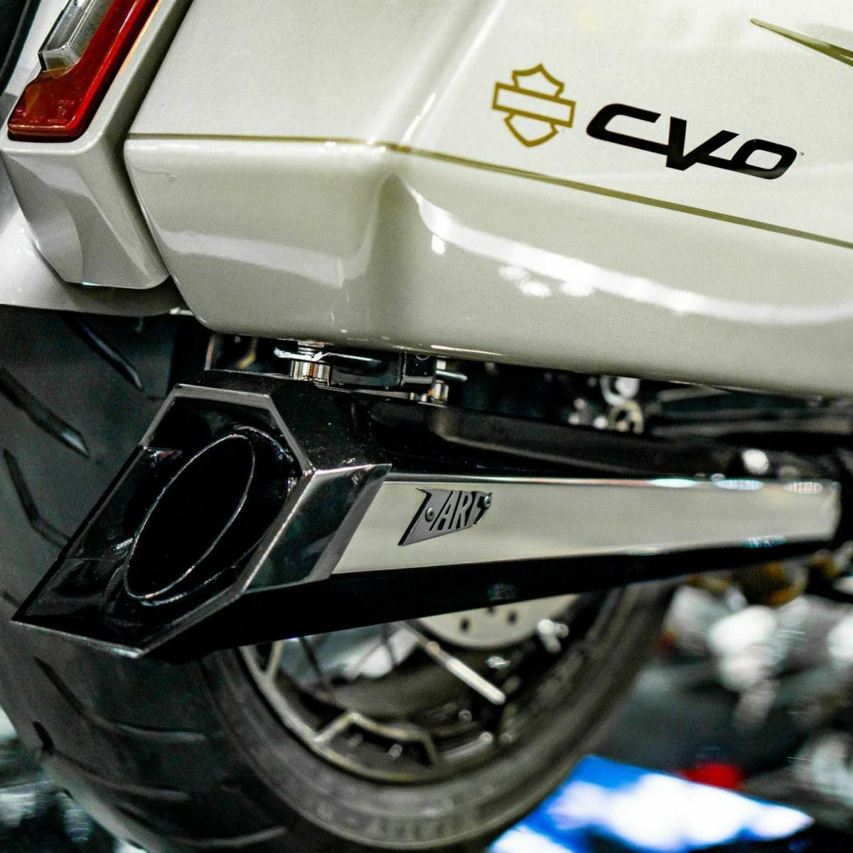 ハーレー NEWパーツ マフラー 2024