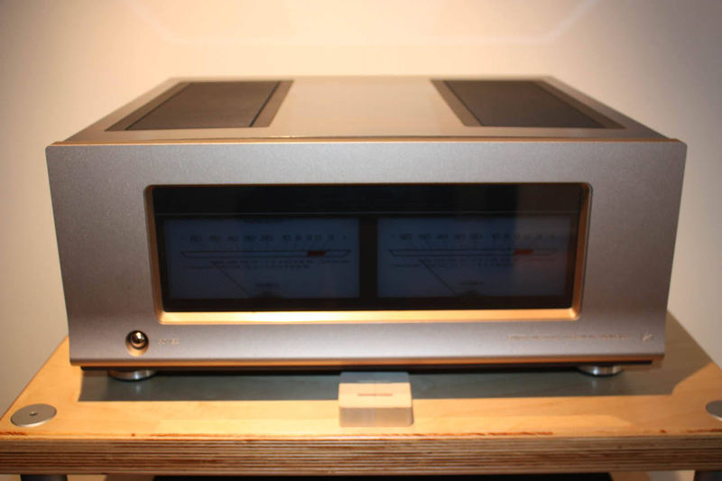 Luxman M-7 | hifi-wiki.com