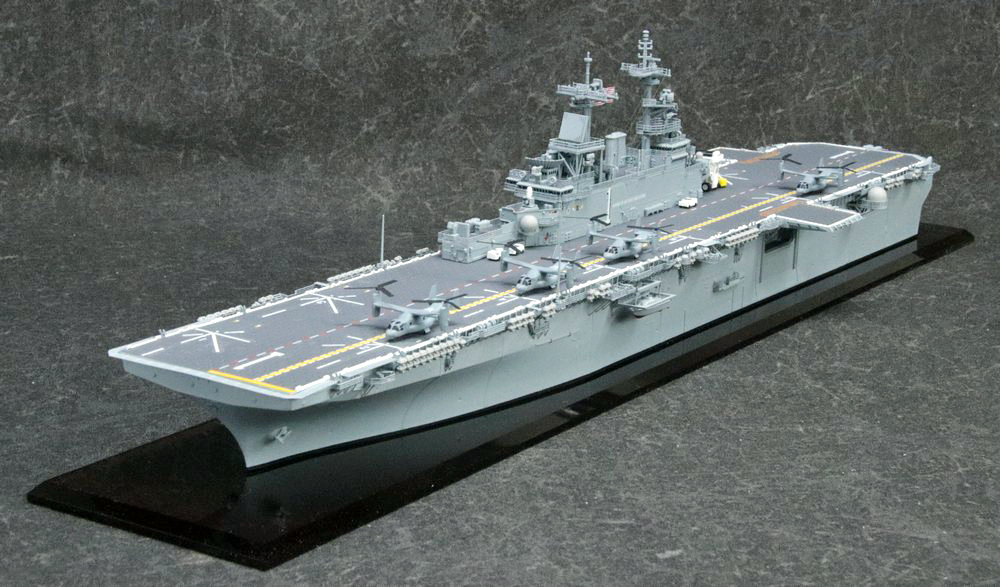 1/700強襲揚陸艦「LHD-1 ワスプ」完成写真 – 艦船模型製作代行モデル