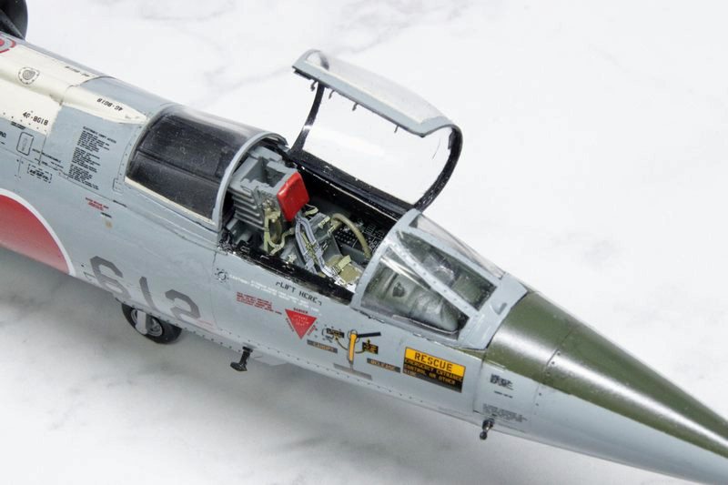 飛行機模型製作代行品】1/48「T-4 ブルーインパルス」「F-104J スター