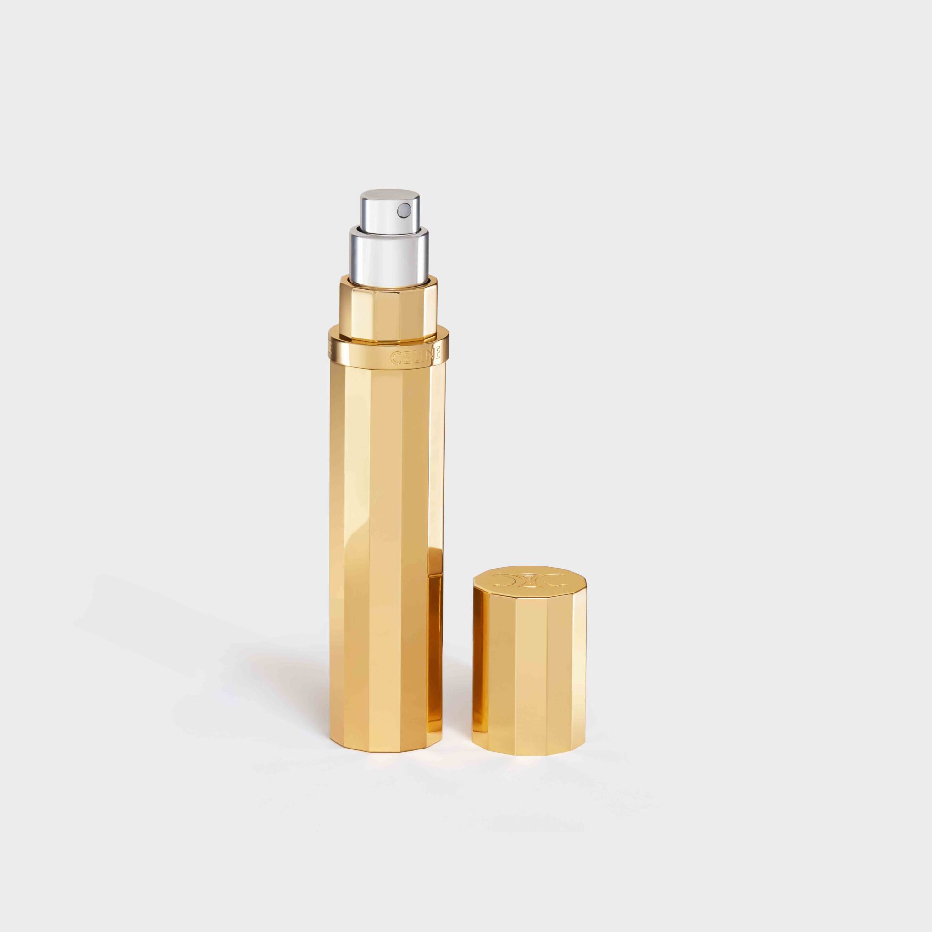 CELINE、パフュームトラベルスプレー「VOYAGE」から新色を発売