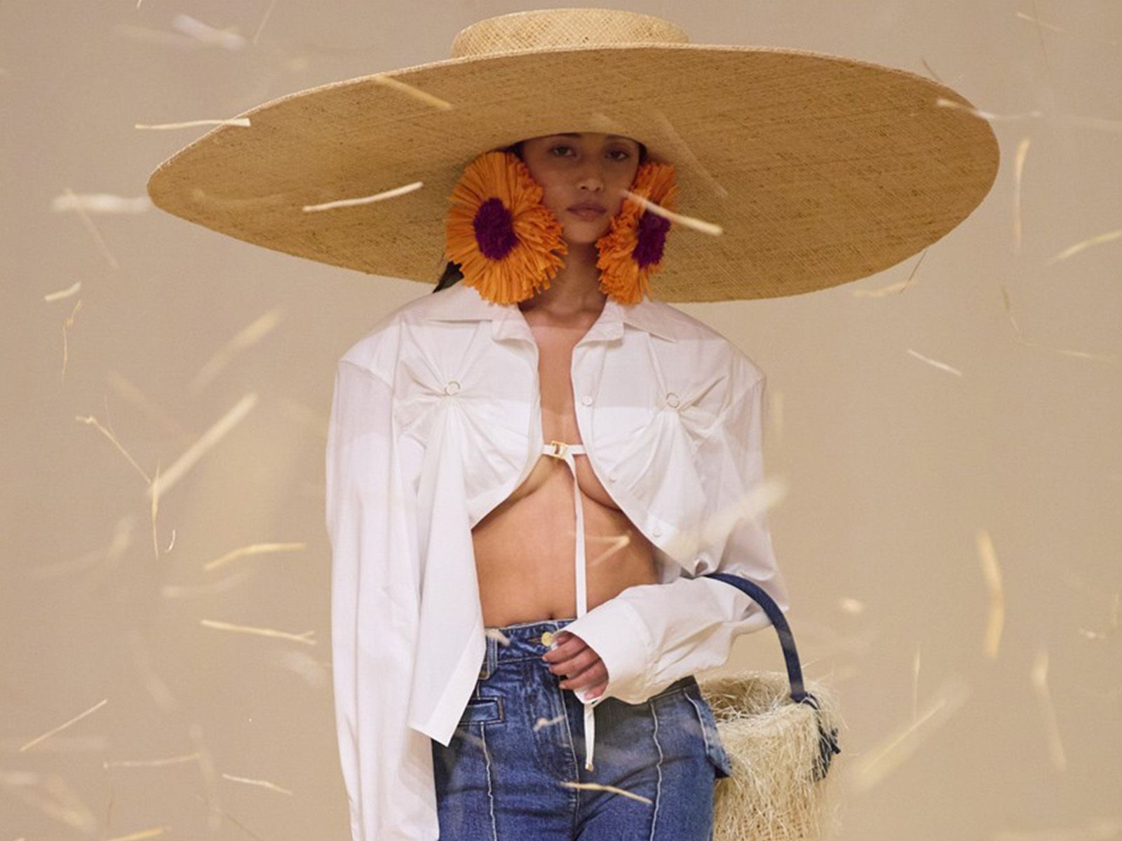 Jacquemus “LE RAPHIA” SS23: the last show of the year - HIGHXTAR.