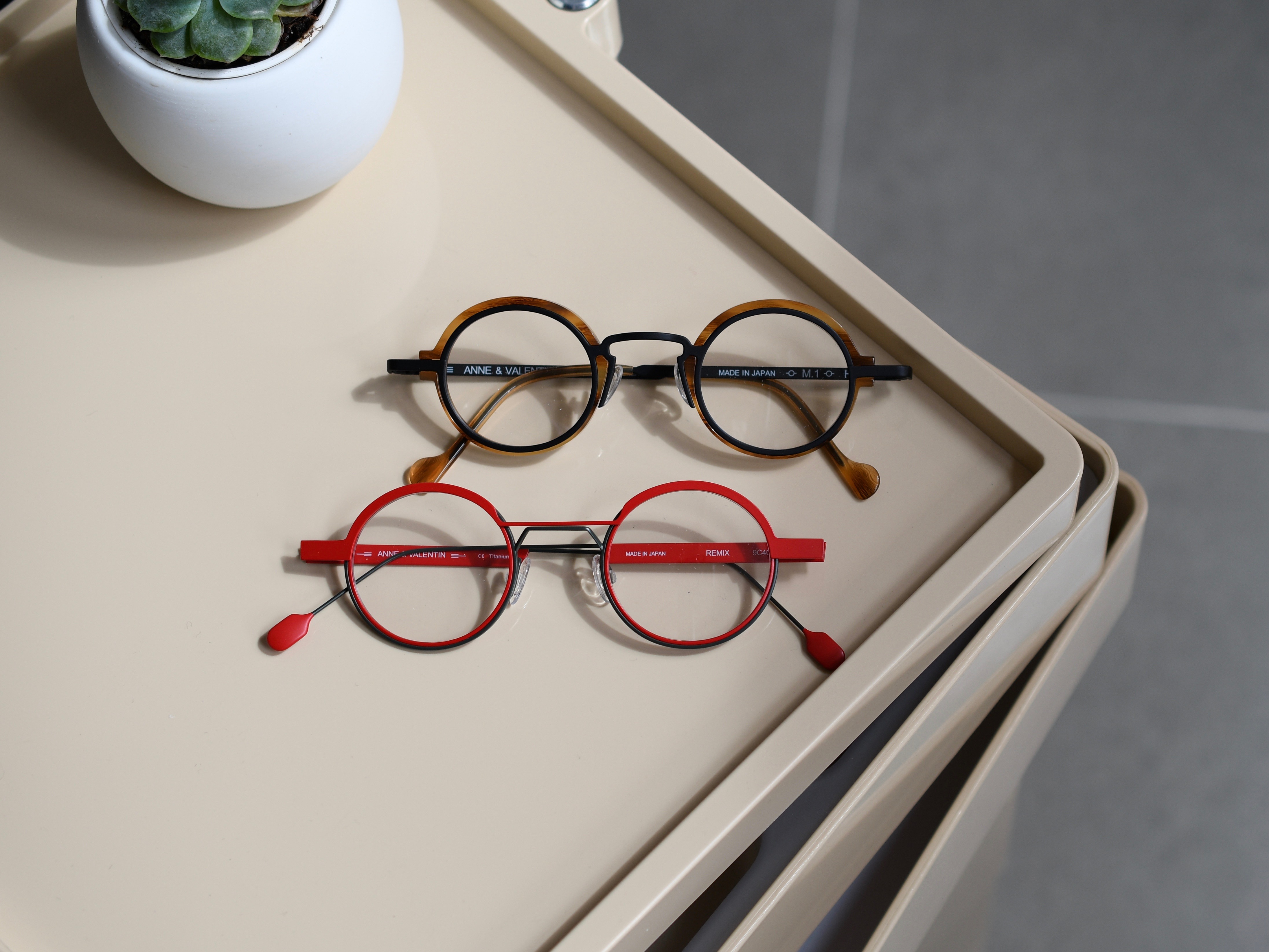 アン・バレンタイン新色追加と再入荷のお知らせ | 自由が丘の眼鏡店丨