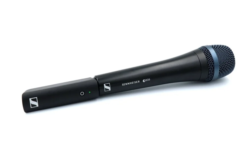 SENNHEISER XSW-D XLR BASE SETをレビュー。ワンタッチでマイクを