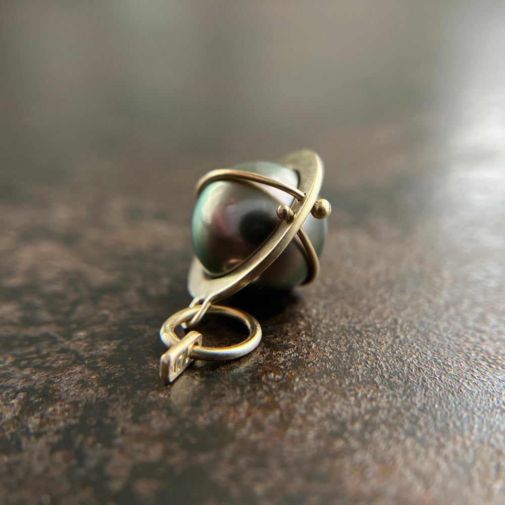 Captured Aubergine Tahitian Pearl Orb – hilaryfinck.com