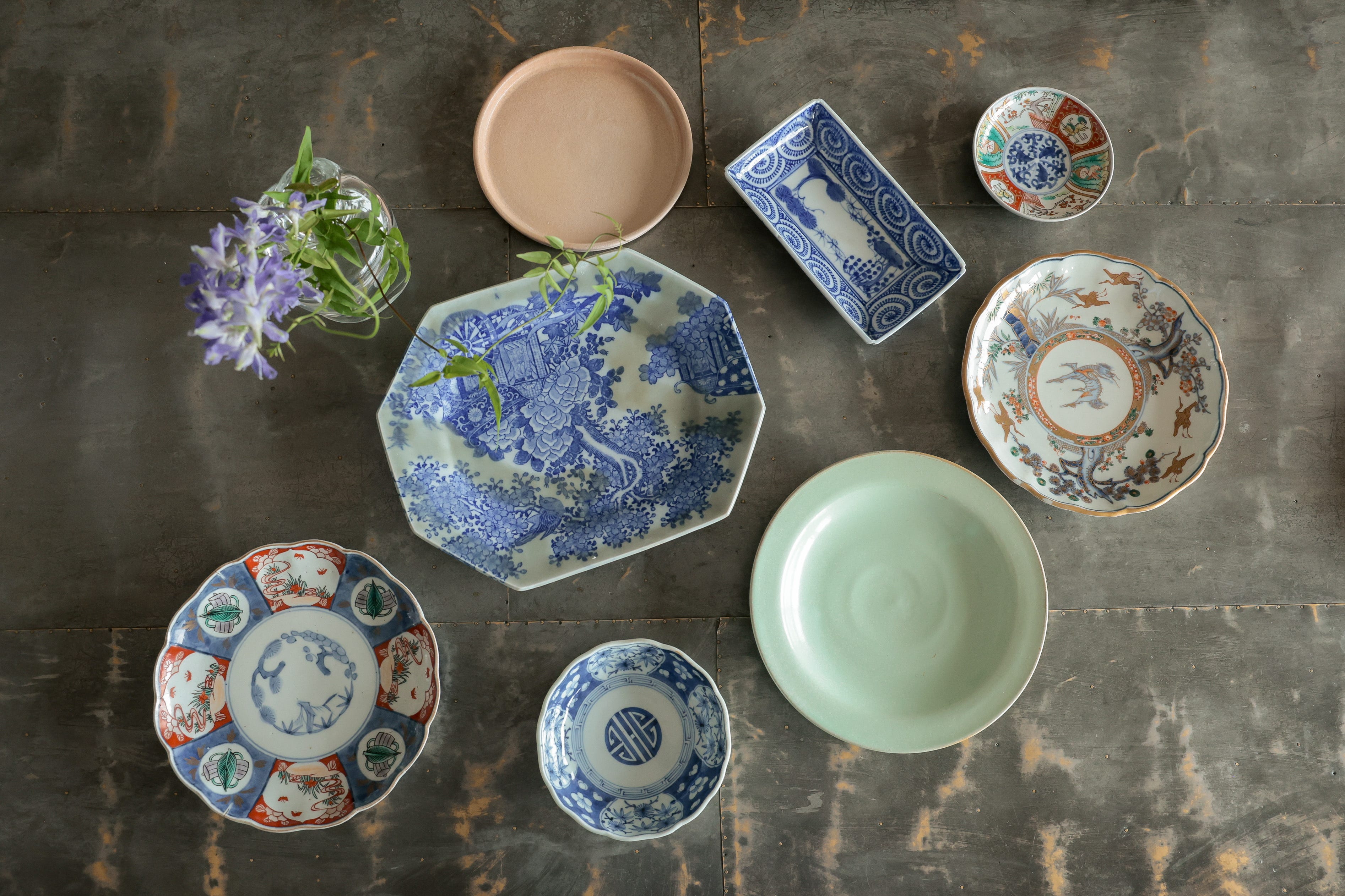 素敵な伊万里焼を探している人におすすめしたい、センスのいい骨董