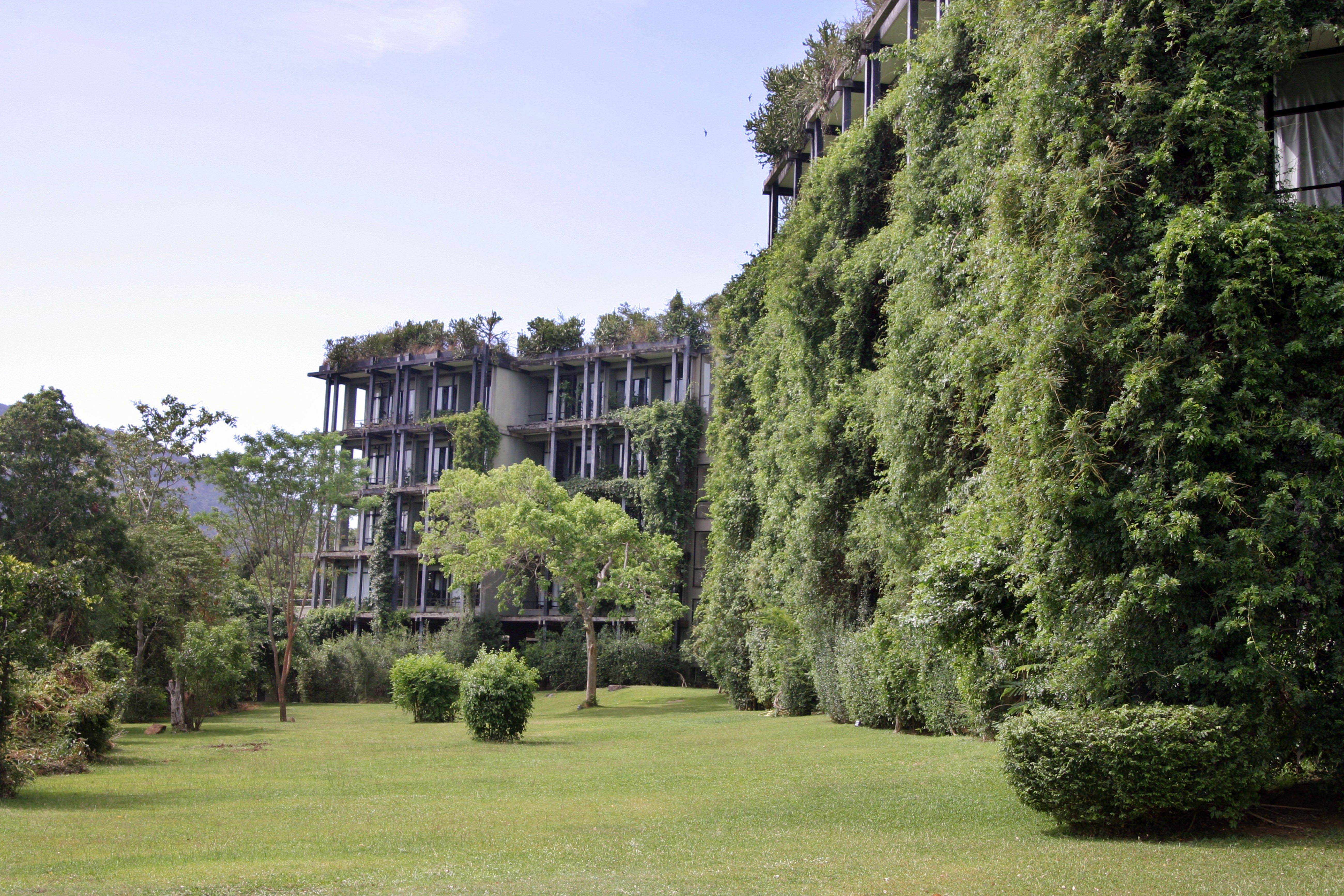 ジェフリー・バワ建築】スリランカ旅で絶対行きたい！天才建築家の