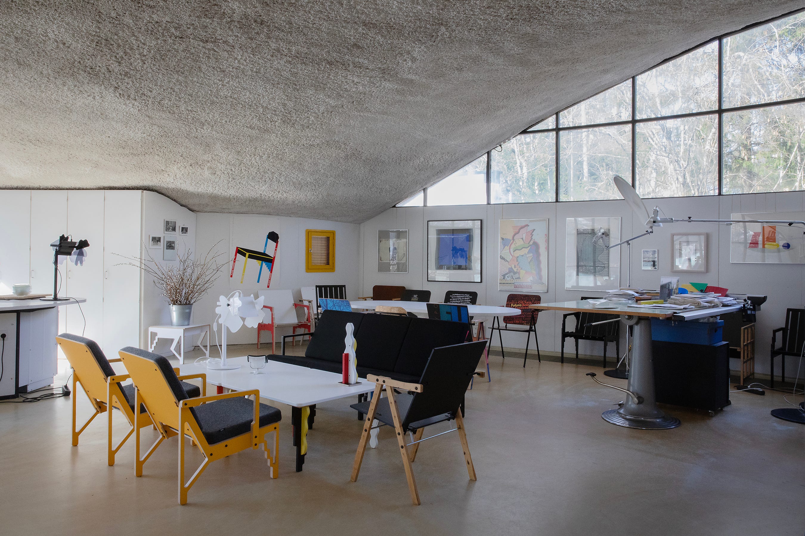 インタビュー】ウルヨ・クッカプロ、北欧デザインの名作「カルセリ